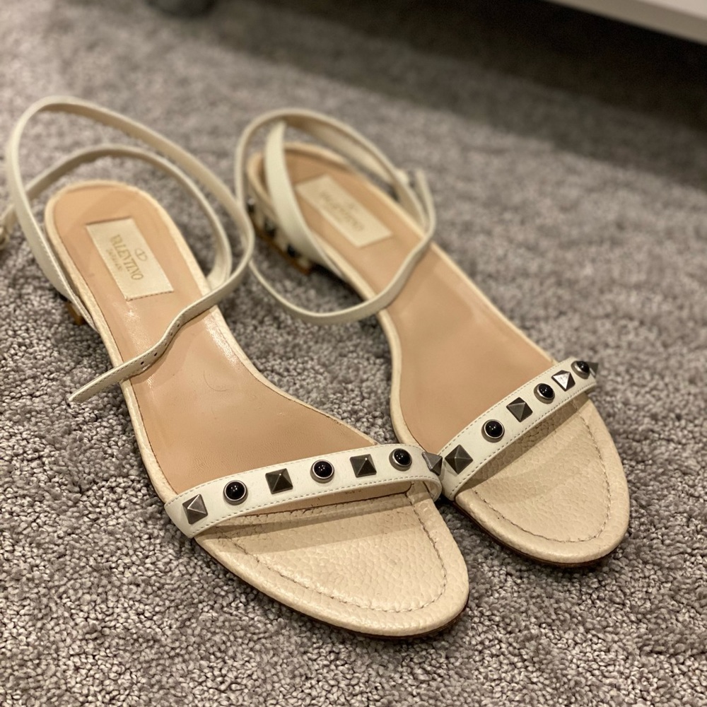 Valentino Sandals 38.5 excellent condition